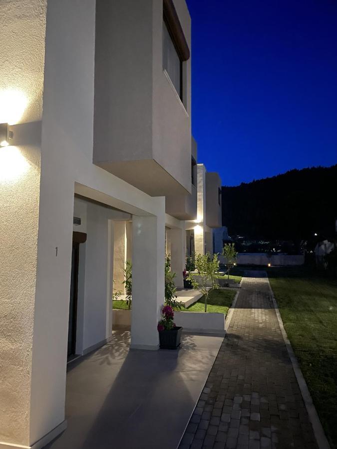 Limoncello Villas วูร์วูรู ภายนอก รูปภาพ